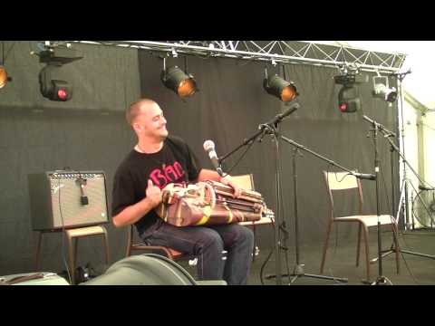 Gregory Jolivet - dans les nuages -live GBB.P - aout 2009 -Morogues(18).av...