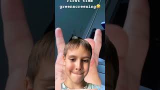 POV greenscreening be like