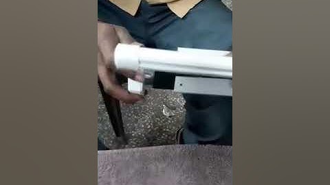 Inlight projector screen fixing the auto roll function.