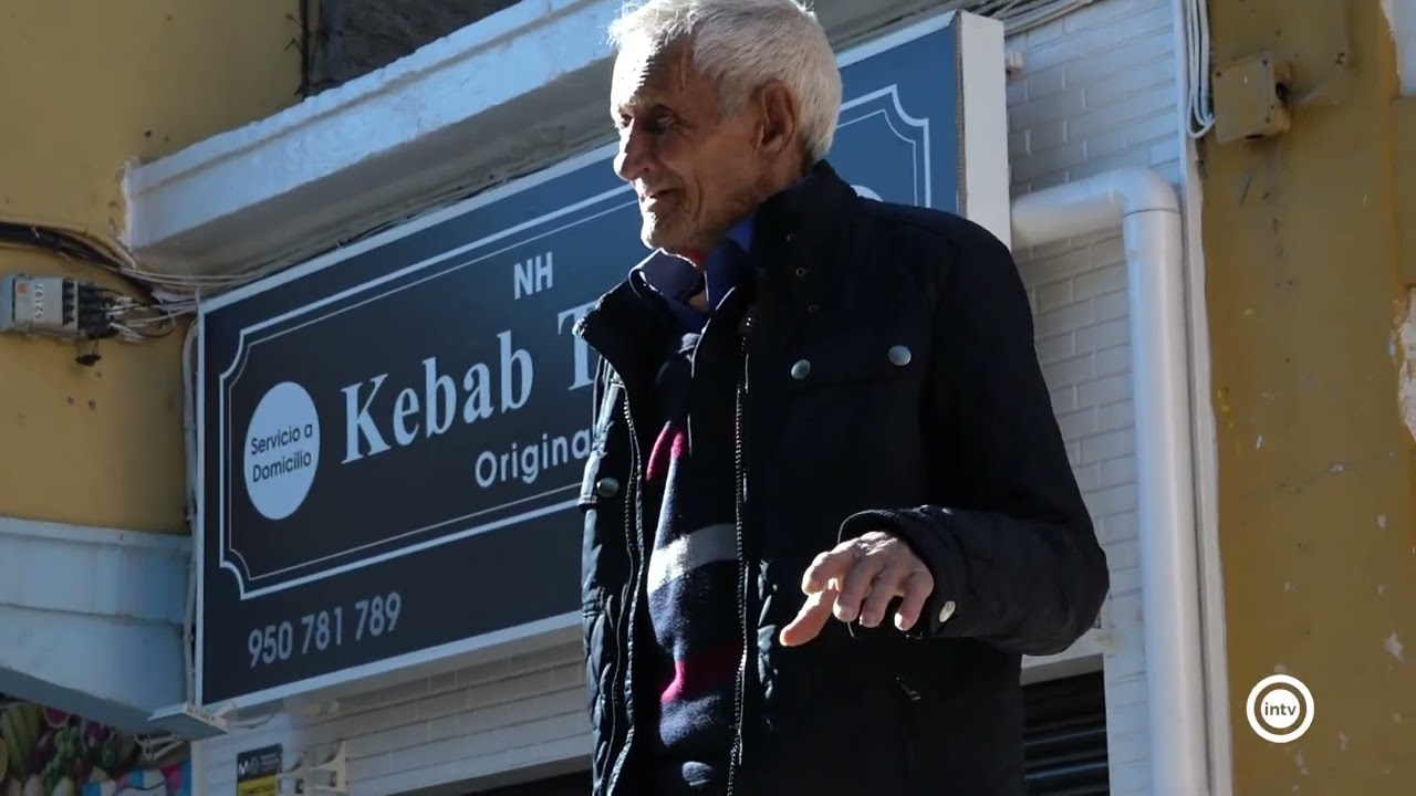 La alcaldesa celebra el Día de Andalucía junto a los vecinos del barrio de Los Molinos