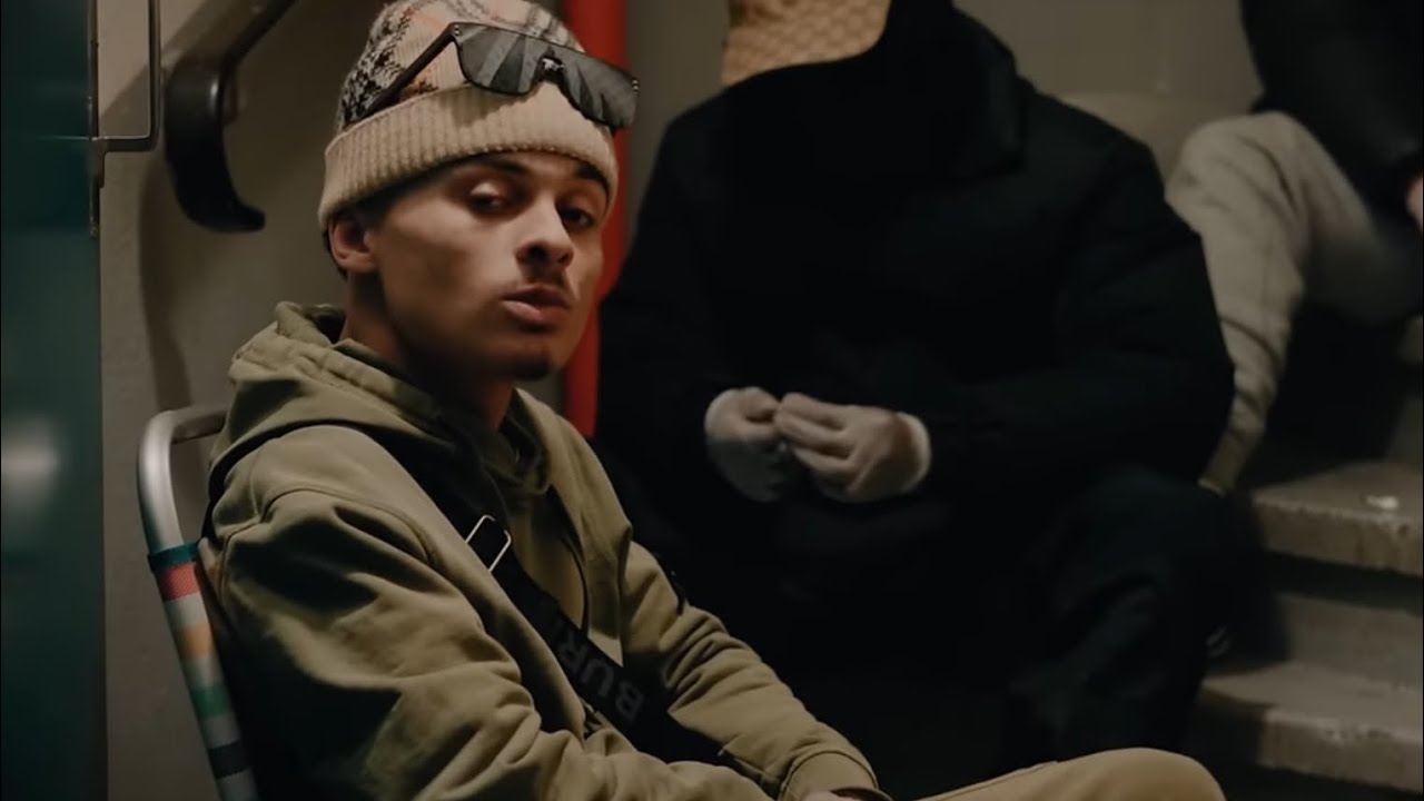 Watch Mola - A86 (Clip Officiel) on YouTube Watch Mola - A86 (Clip Officiel) on YouTube