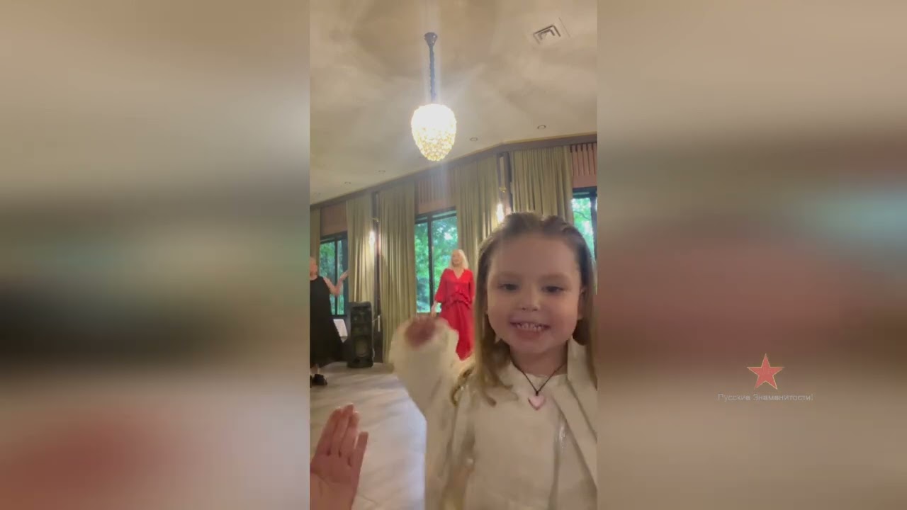 Дочка Натальи Фриске Луна поет песни Жанны!