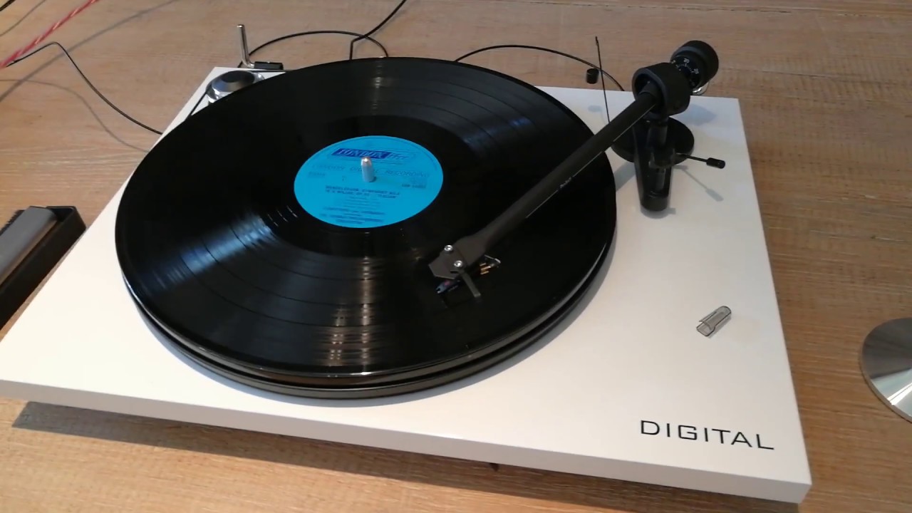 Project flexible range Essential 3 turntable all the versions 