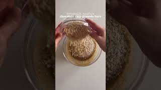 www.YouTube.com@healthyfoodrecipesclub Homemade chocolate chip granola bars! These chewy choco...