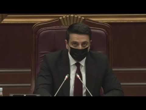 Թե չէ դահլիճից դուրս կշպրտեմ․ Ալեն Սիմոնյանը չգիտեր, որ խոսափողն անջատված չէ