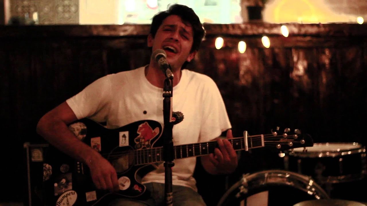 Pablo Perro - Paredes y secundaria