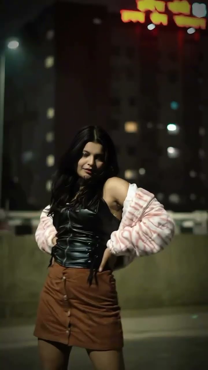 माल Russian Nachegi - (New Year Party Song 2025) #bhojpuri #riteshpanday #aadishaktifilms