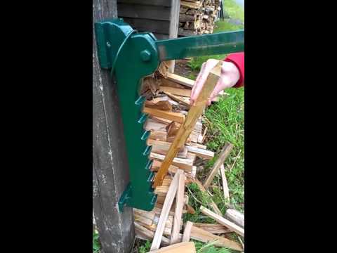 SOFTWOOD KINDLING SPLITTER NO AXE REQUIRED! DO IT SAFELY