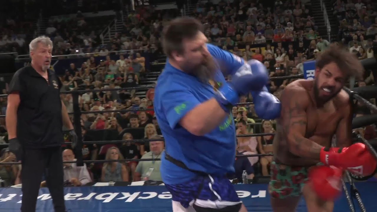 Весь бой! TN Cornbread против Sasquatch