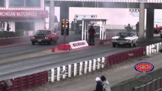 Hemmings -1969 Super Bee A12 vs 1970 Hemi Road Runner