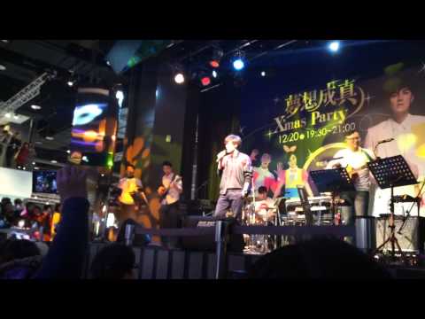 桃园台茂，，吴克群