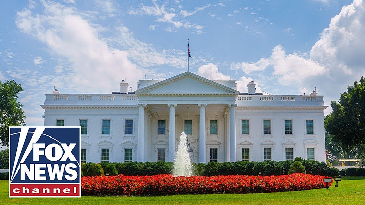 Trump attends flag raising at White House