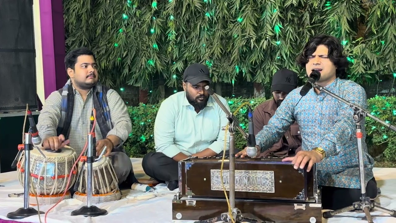 Uske haste chehre se to aisa lagta hai ❤️