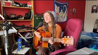 Guitar-voice training with original songs