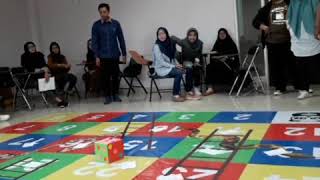 Learning English trough Snake and Ladder Game