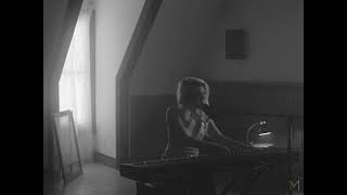 Tris Day Midas Love Live Performance