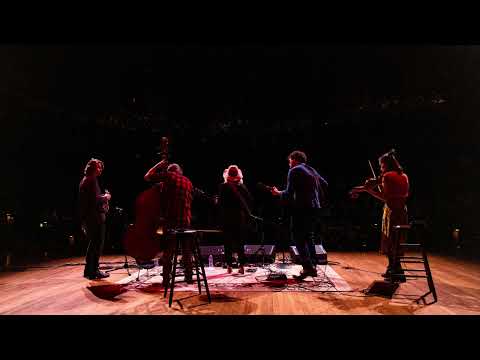 Aoife O'Donovan & Hawktail - Reason To Believe (Live from New York City)