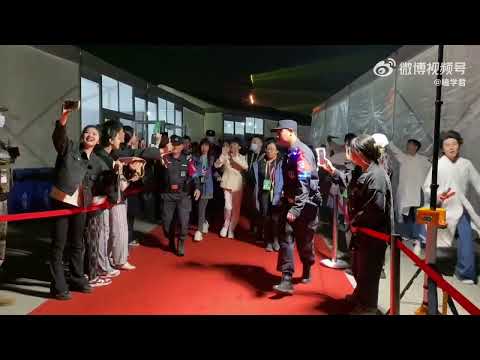 20230409 周深 Charlie Zhou Shen 中国电影大数据盛典 | 离场花絮2