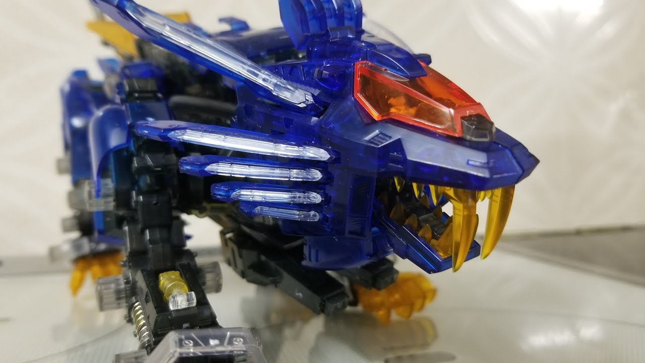 ZOIDSブレードライガー 2013Blu-rayBOXLimited ver Blade Liger 2013 Blu-Ray BOX Limited Ver. - The Iron Bible