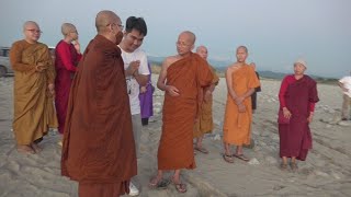 3No. Gaat Dingudi Sa Jeyon Nandapal Bhante Aro Vietna Bhikku & Bhikkuni Upasok & Upaa Milene A.p