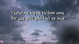 İrem Derici - Yaz Gülü /Akustik (Lyrics/ Şarkı Sözleri) Resimi
