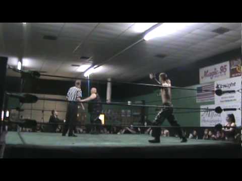 Double D Dustin Daniels vs IZW Heavyweight Champio...