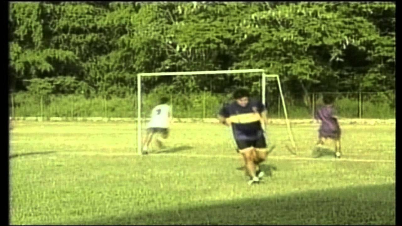 Maradona playing soccer game in Cuba (2001)