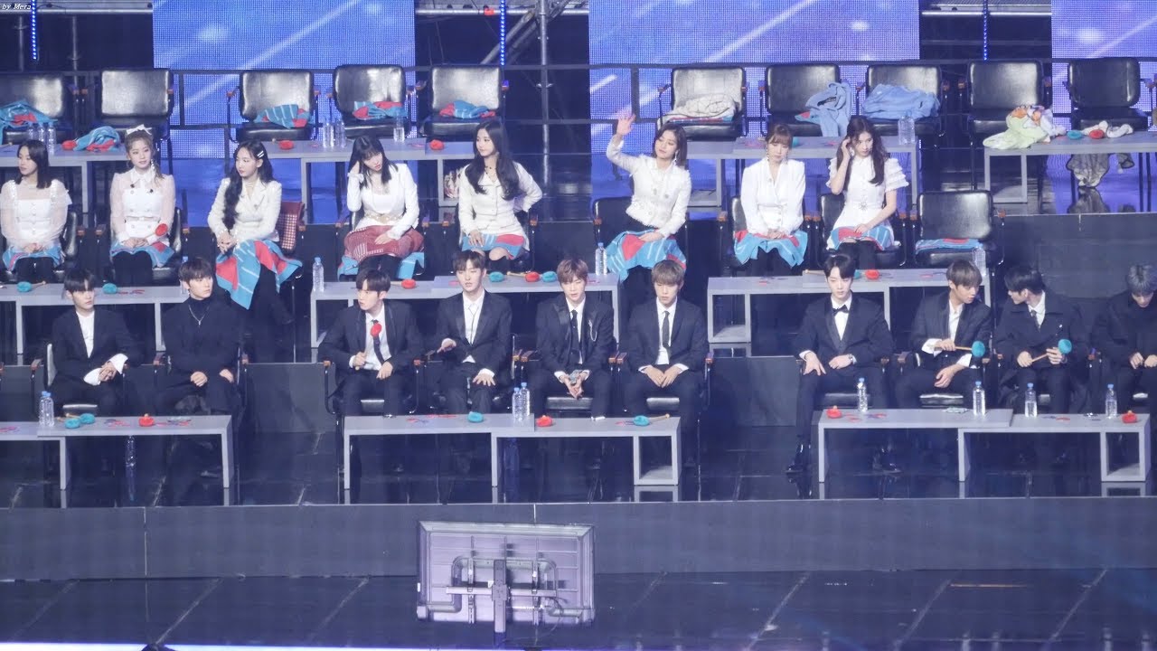 190105 트와이스 (TWICE),워너원 - 여자친구(GFRIEND) 밤 무대 Reaction  [4K] 직캠 Fancam by Mera