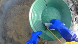 細かな砂金用　「浮きスルース」 Floating Sluice Box for small gold