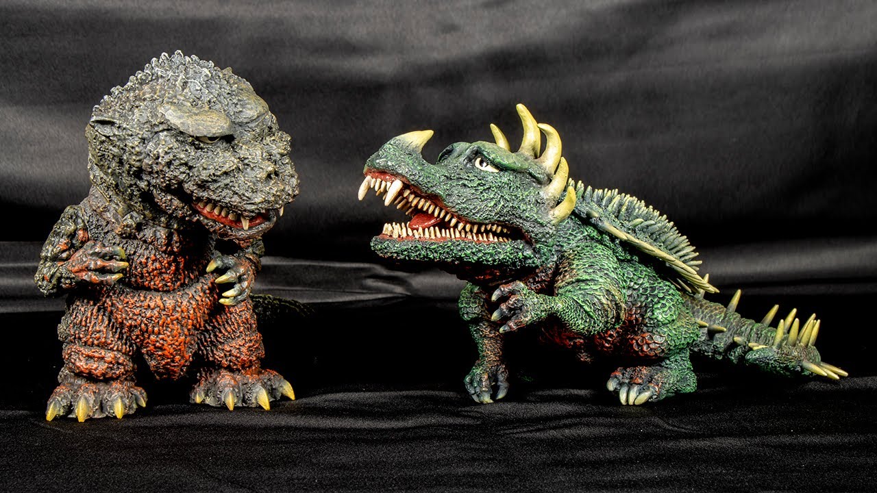 Godzilla and Anguirus 1955 X-Plus Ric Exclusive DefoReal