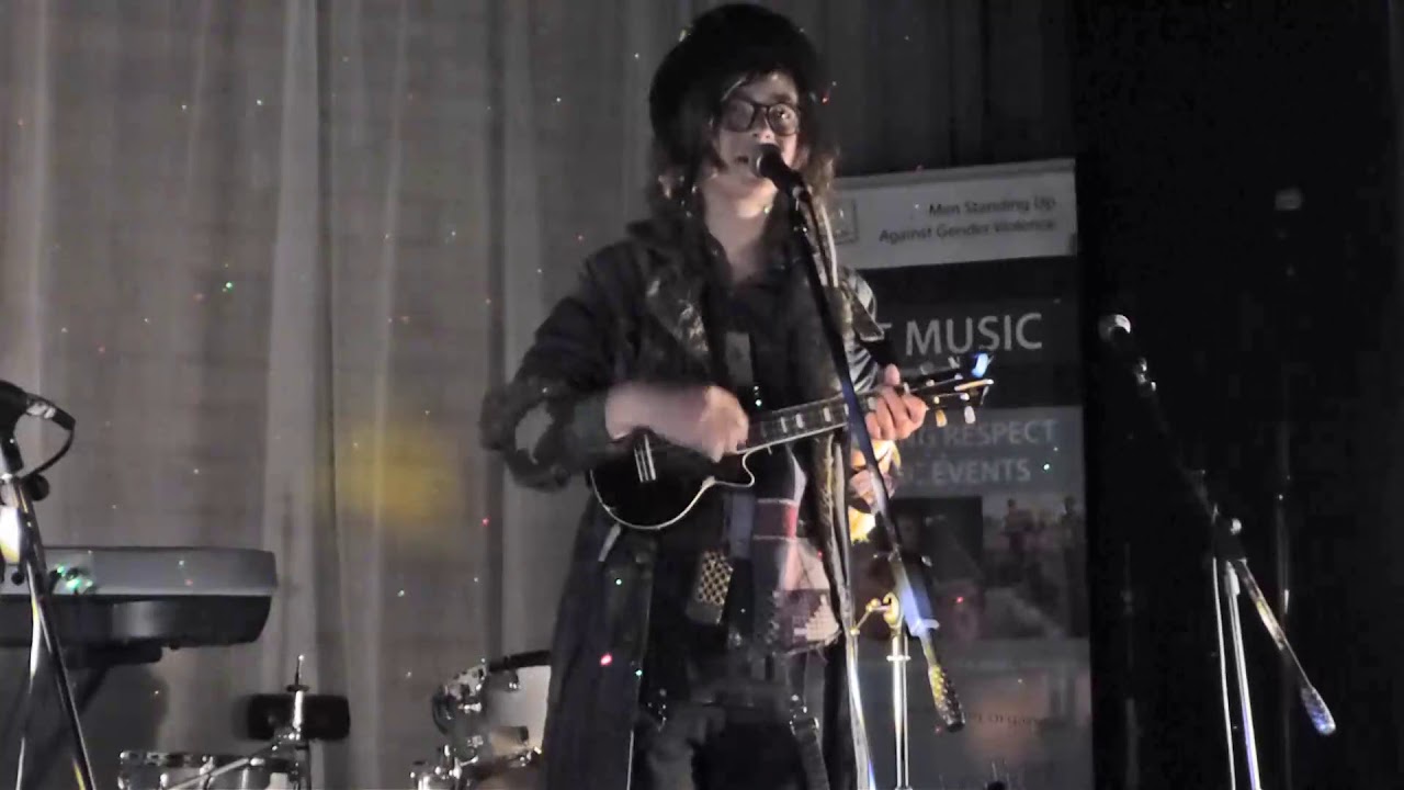 Issac Hughes Dennis plays Shuttle Shuffle Festival 2018