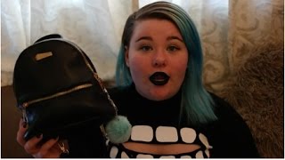 WHAT IS IN MY BACKPACK | 2016 EDITION