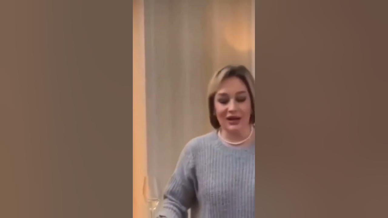 Очень красиво и душевно Татьяна Буланова поет вживую свой хит «Не плачь ...
