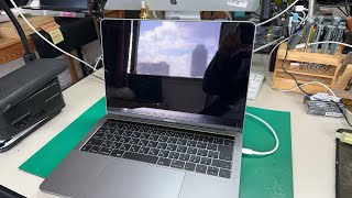 MacBook Pro 2017 A1706 起動しないバッテリー交換の可能性か？修理
