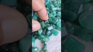 Invista em joias, produto não perecível.