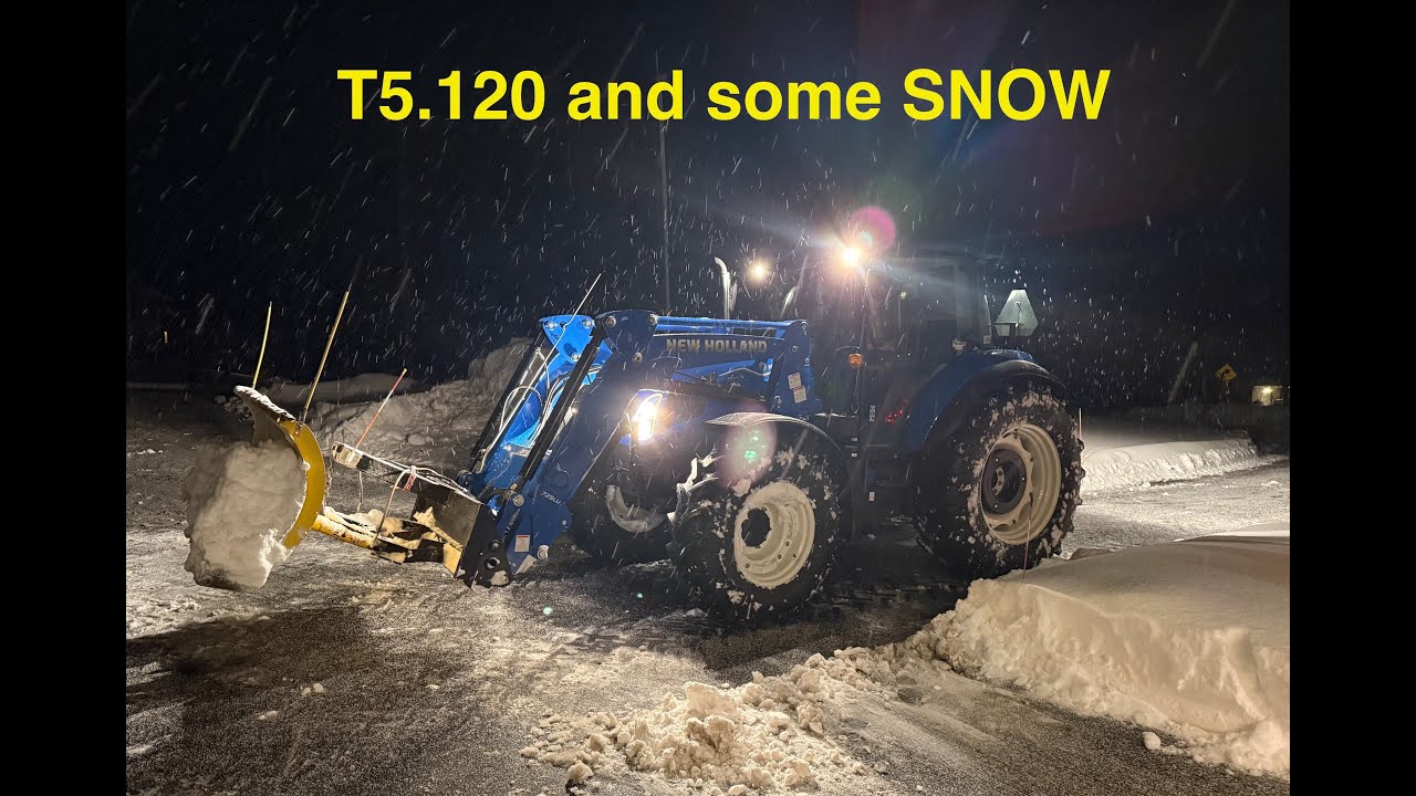 New Holland T5.120 and SNOW!