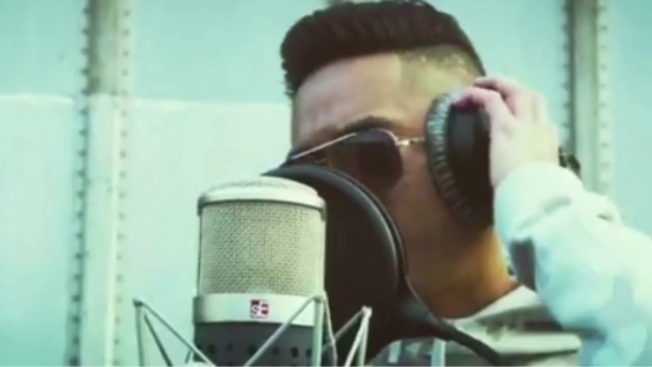 Watch Topform - Danni - (Musikvideo) on YouTube Watch Topform - Danni - (Musikvideo) on YouTube