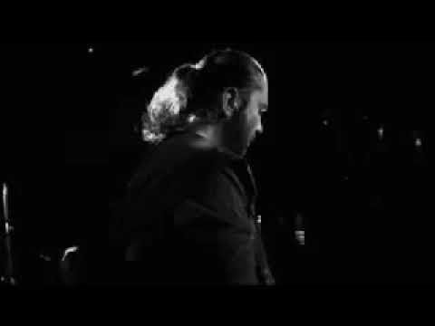 Sen Hiç Ona Benzemesen de