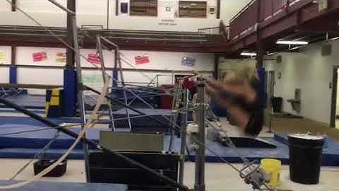 pike sole circle dismount (bars)