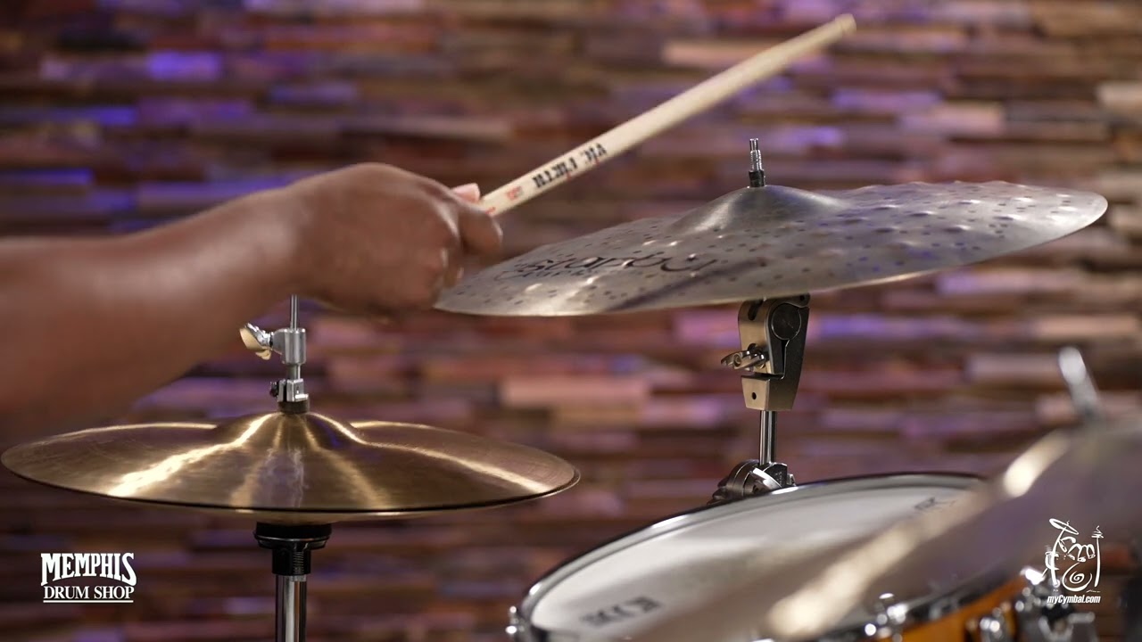 Istanbul Agop 19