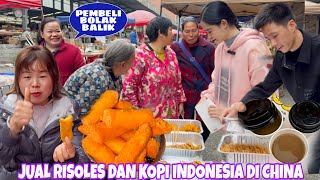 JUAL RISOLES DAN KOPI INDONESIA DI PASAR KAMPUNG CHINA, SEMUA MERAPAT JUALAN HABIS DALAM WAKTU 1 JAM