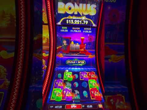 We had Adjoining Rooms at Flamingo Las Vegas! 🦩 POOL & ROOMS Tour 🦩