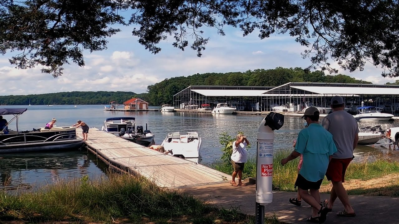 Things I've never seen at the Boat Ramp YouTube