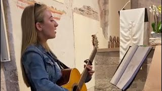Download lagu Amazing Grace - Erin McReynolds (singing in Assisi)