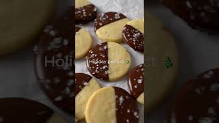 Chocolate-Dipped Shortbread 🤎 Simple & Elegant!
Buttery, tender, and dipped in silky chocolate 🤎
These Shortbread Cookies are simple, elegant, and perfect for cozy winter baking. The crumb is soft, the chocolate sets beautifully, and that little sprinkle of flaky salt… absolute perfection.
Make a batch for gifting, cookie boxes, or a treat with a hot drink this December.
#shortbreadcookies #chocolatedippedcookies #holidaybaking #winterbaking #christmascookies #easycookies #elmundoeats #bakingrecipes #cozyrecipes #decemberbaking Chocolate-Dipped Shortbread 🤎 Simple & Elegant!