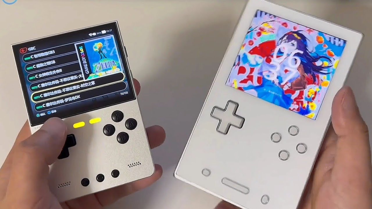 AYANEO Pocket VERT Vs Trimui Brick Hammer Review