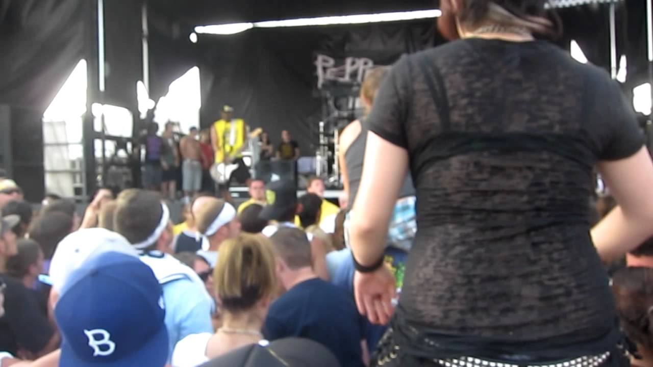 Pepper Point and Shoot Warped Tour 2011 YouTube