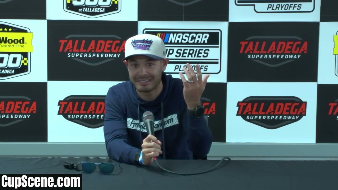 NASCAR на трассе Talladega Superspeedway, октябрь 2025 г.: Кайл Ларсон перед гонкой