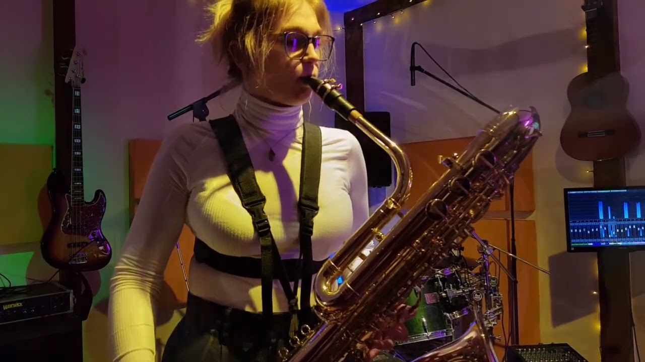 Far over the misty mountains cold - Hobbit - Bass-Saxophon