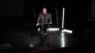 Celebrity I Am: The Vine - Jon Tyson Profile